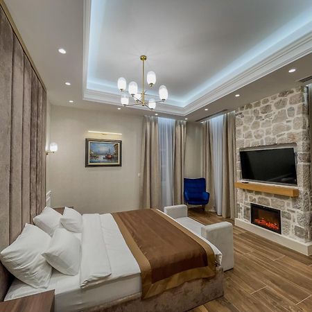 Hive Luxury Suites By Mn Property Kotor Exterior photo